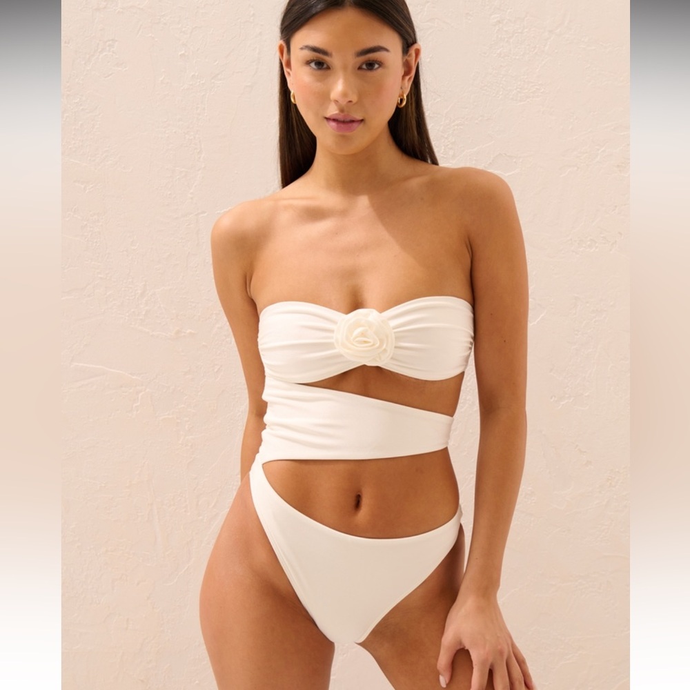 Abercrombie Rosette Cutout One Piece Swimsuit